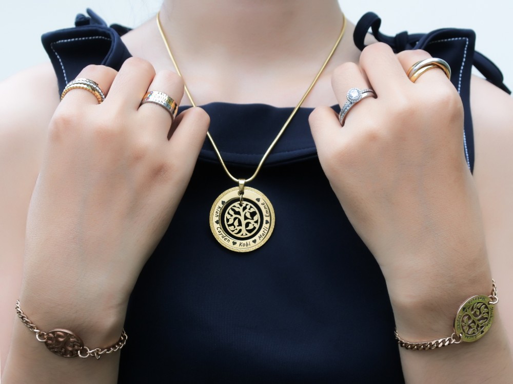 Sparkling My Family Tree Necklace